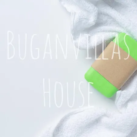 Pura Villa- Buganvillas アヤモンテ